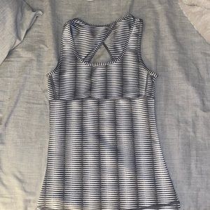 Super cute athletic top by Mono b